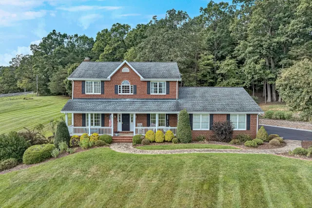 46 Old Church LN, Blue Ridge, VA, 24064