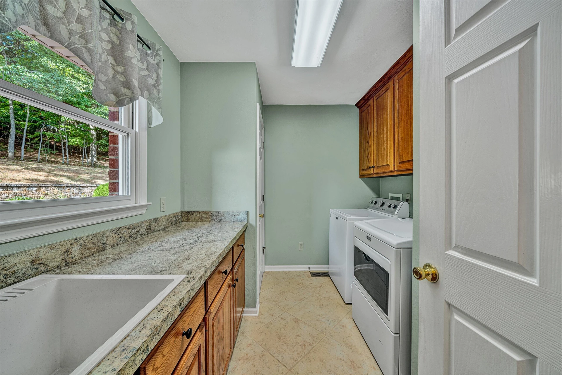 46 Old Church LN - Photo 22