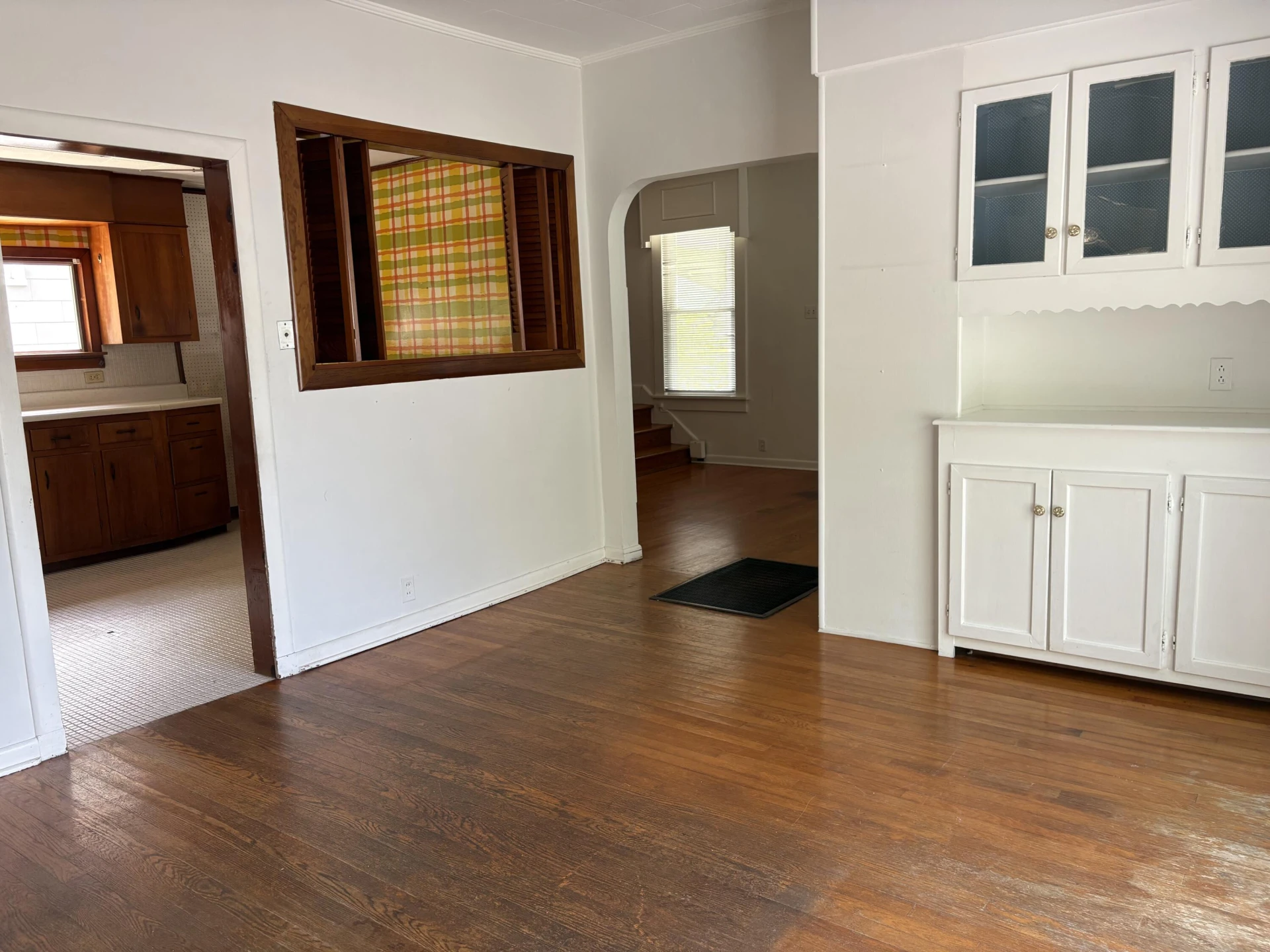 580 Roxbury ST - Photo 9