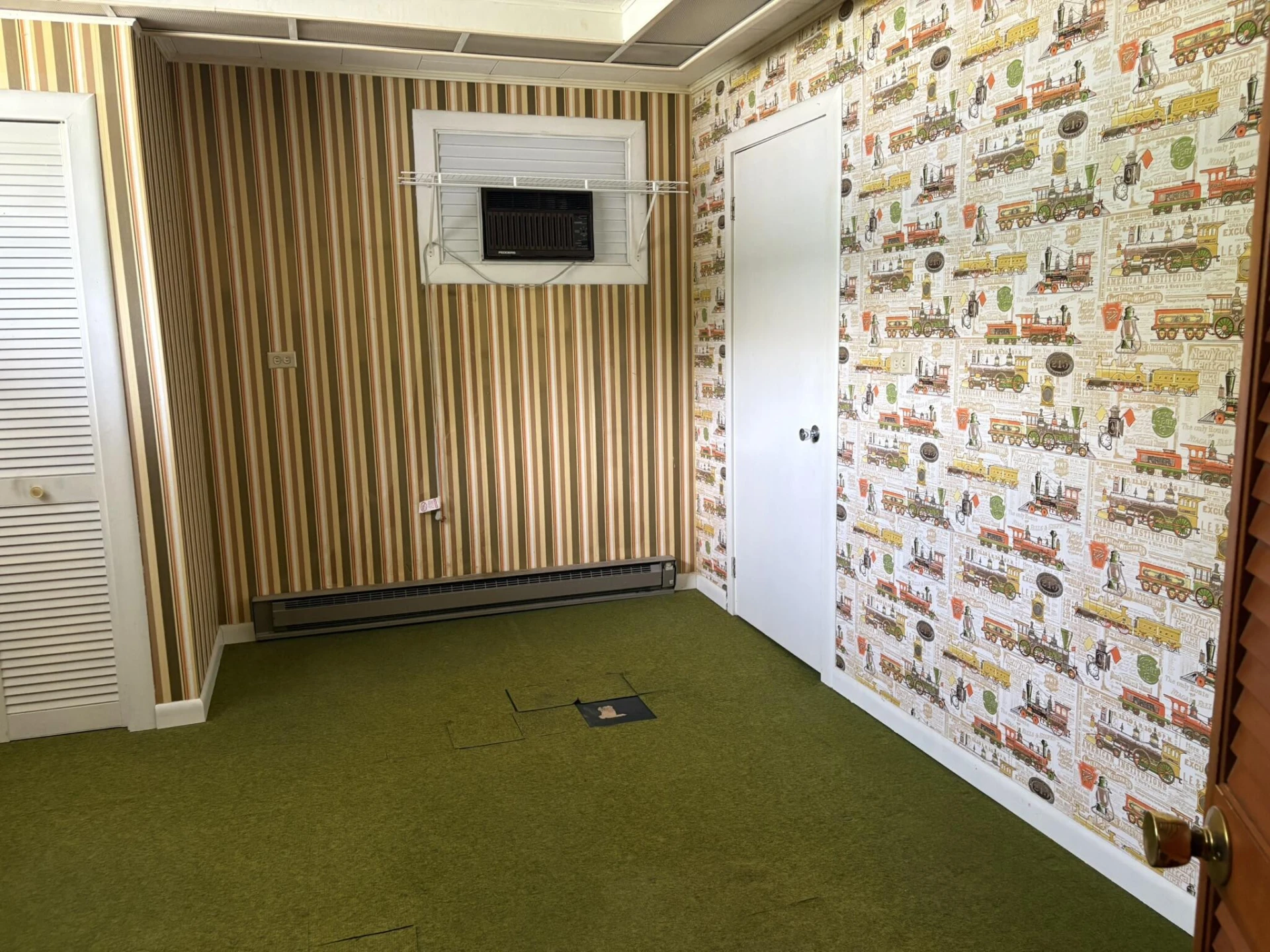 580 Roxbury ST - Photo 28