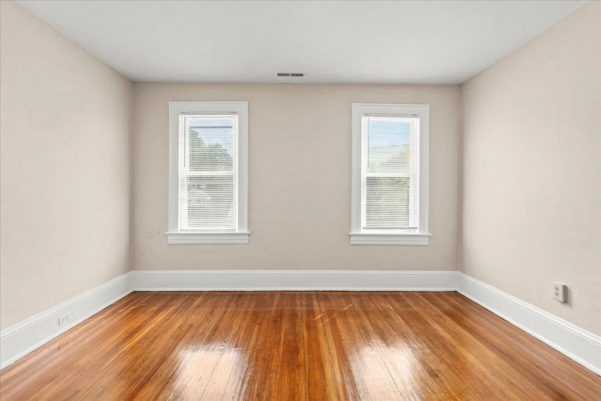 1312 Morton AVE SE - Photo 13