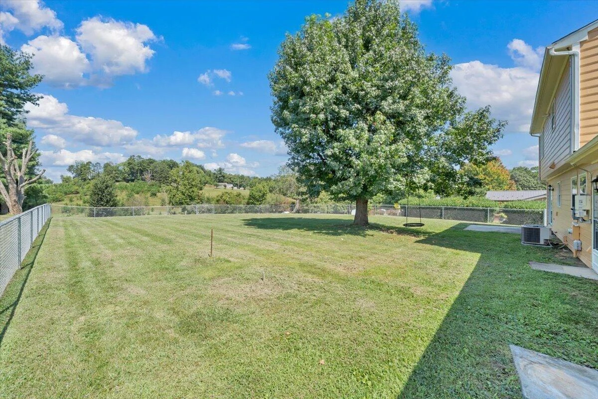 72 Hillandale DR - Photo 14
