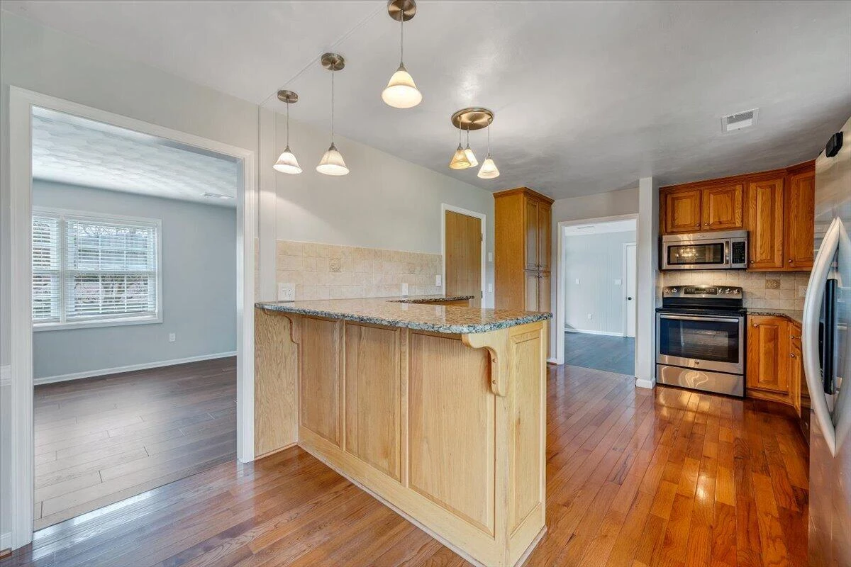 72 Hillandale DR - Photo 12