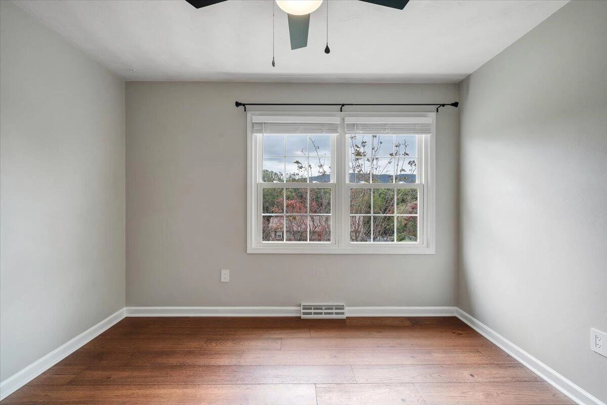72 Hillandale DR - Photo 31