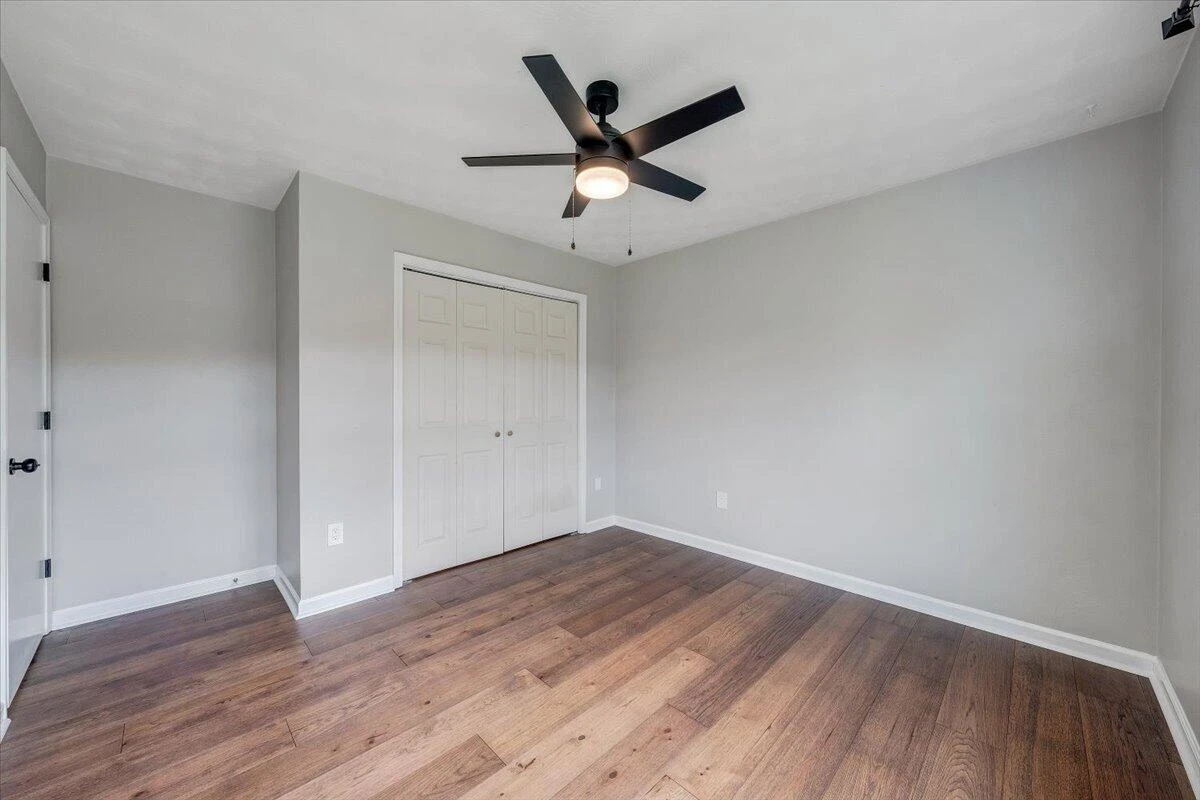 72 Hillandale DR - Photo 32
