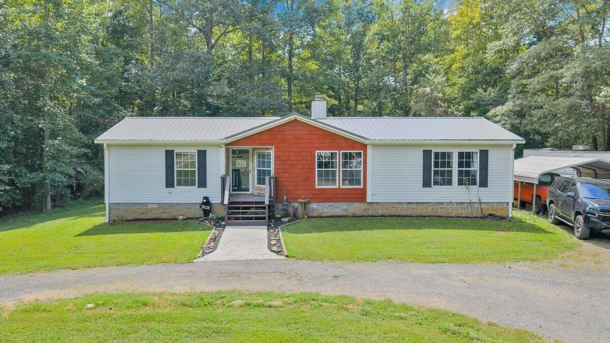 125 Whispering Breeze DR - Photo 2