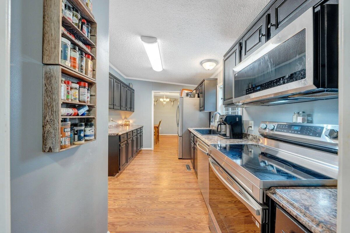 125 Whispering Breeze DR - Photo 15