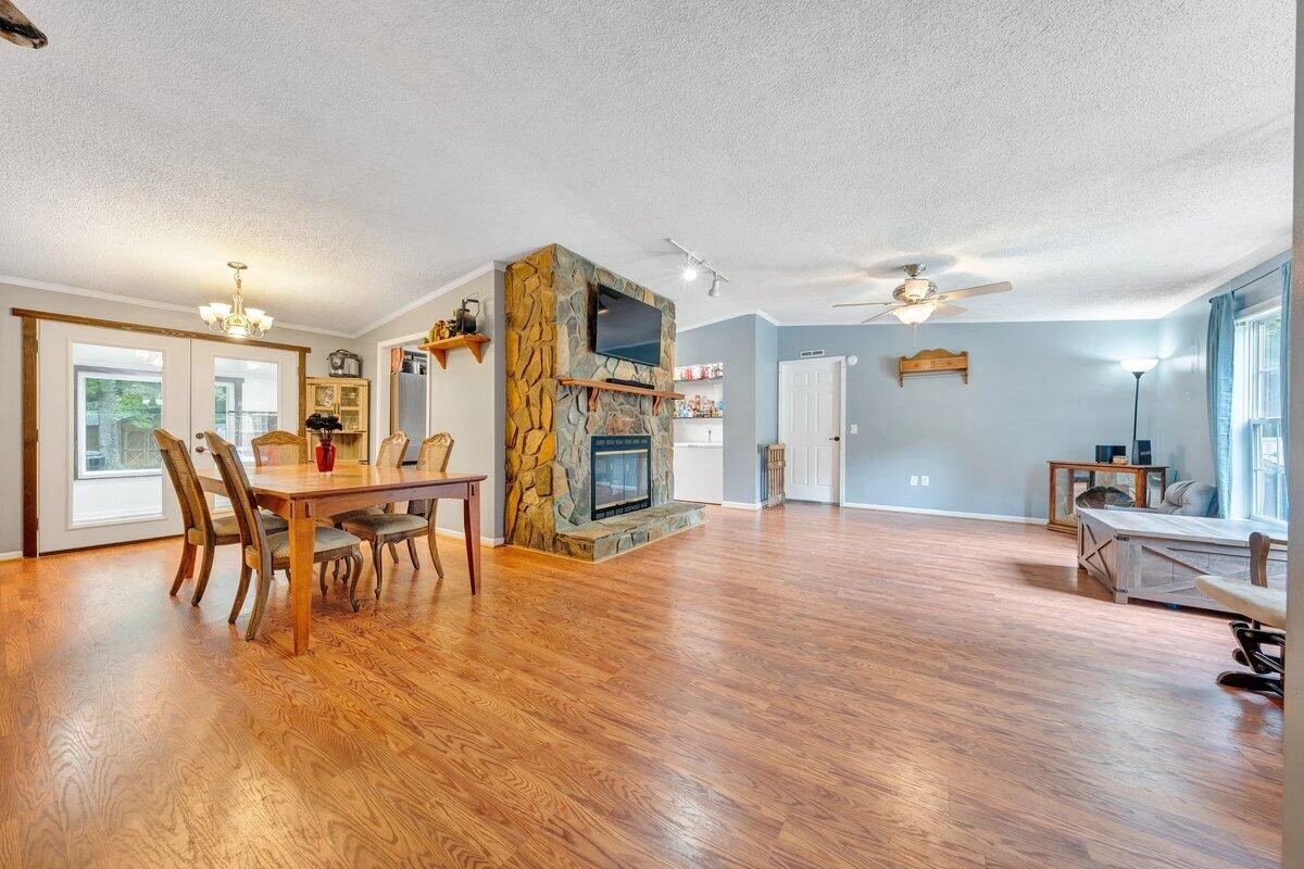 125 Whispering Breeze DR - Photo 16