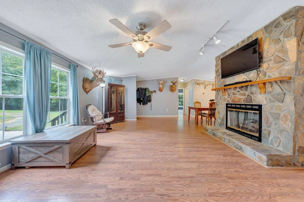 125 Whispering Breeze DR - Photo 21