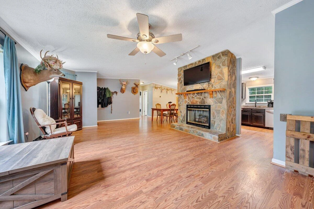 125 Whispering Breeze DR - Photo 25