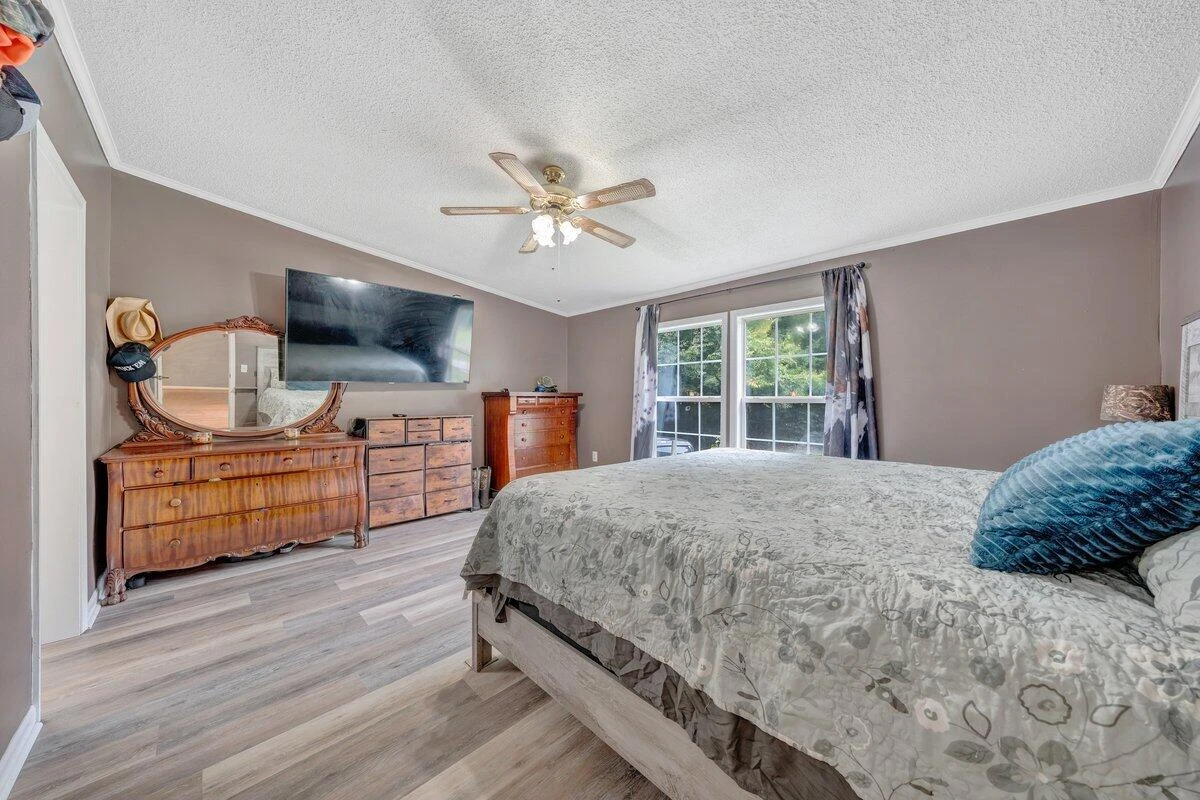 125 Whispering Breeze DR - Photo 29