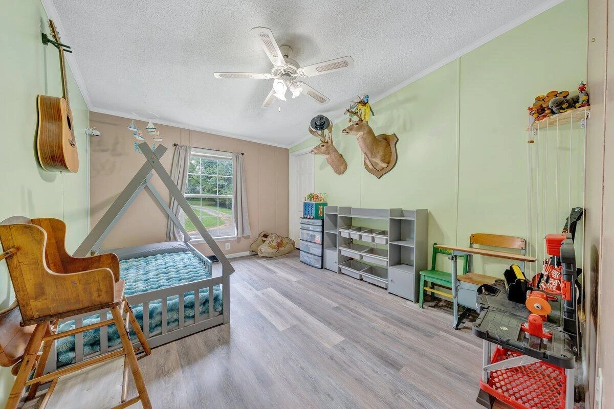 125 Whispering Breeze DR - Photo 32