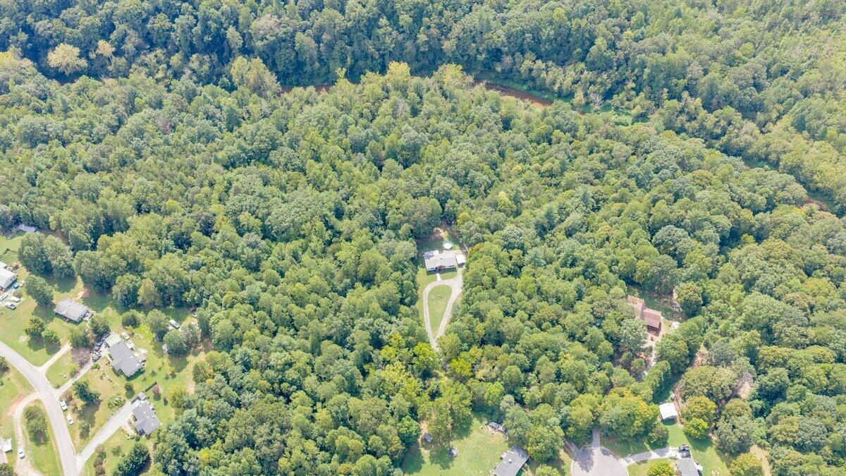 125 Whispering Breeze DR - Photo 36