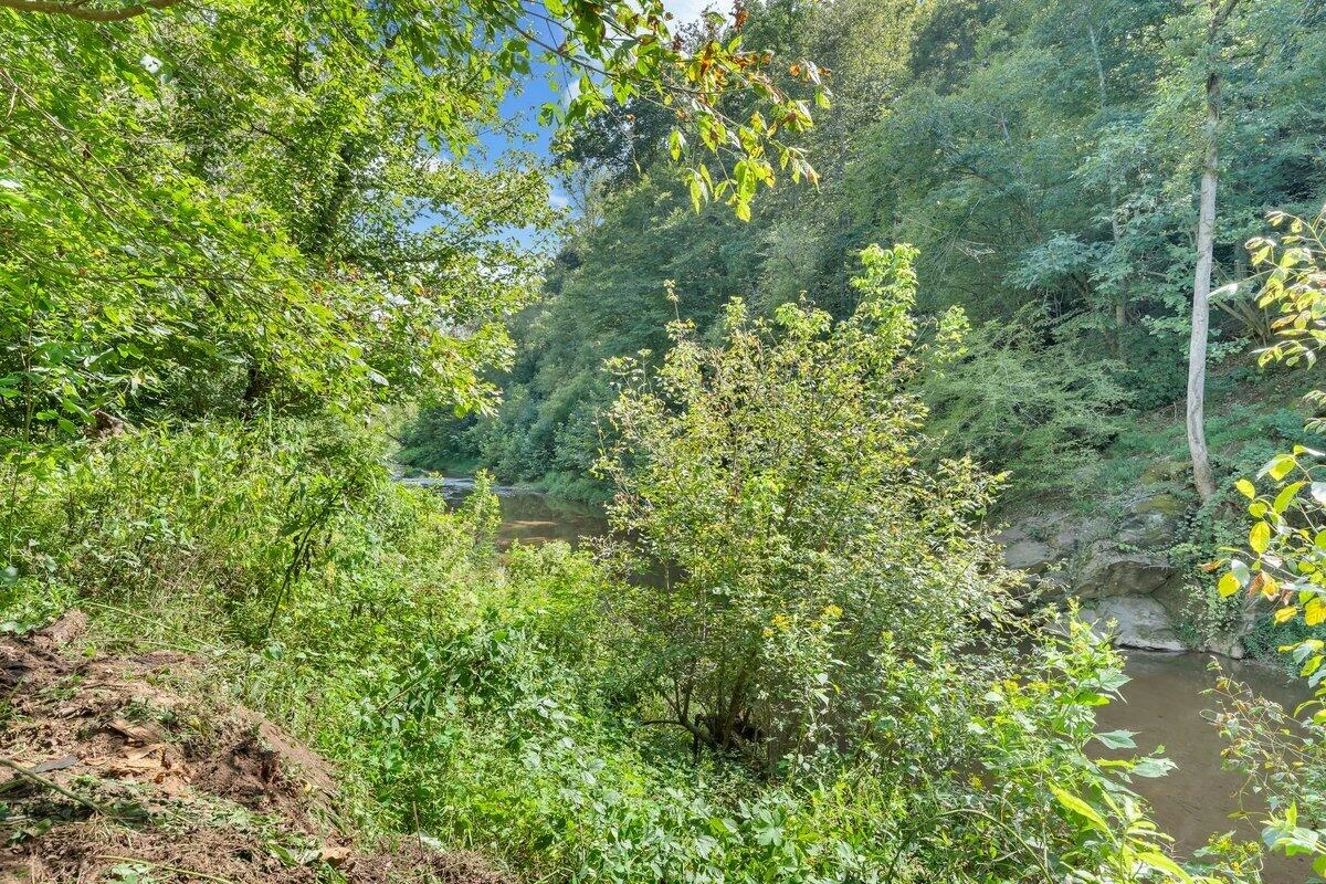 125 Whispering Breeze DR - Photo 39