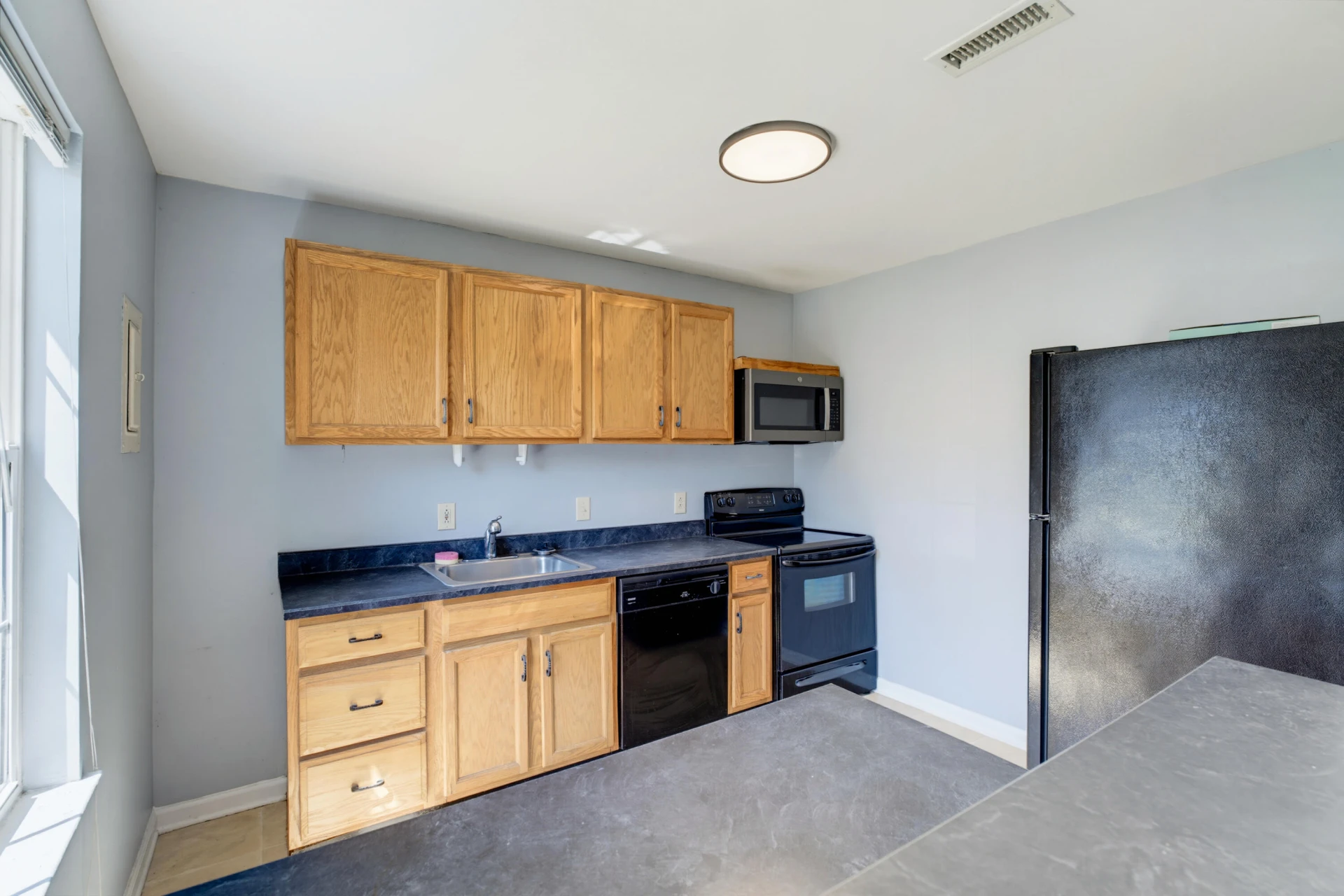 1217 Villa LN #B - Photo 8