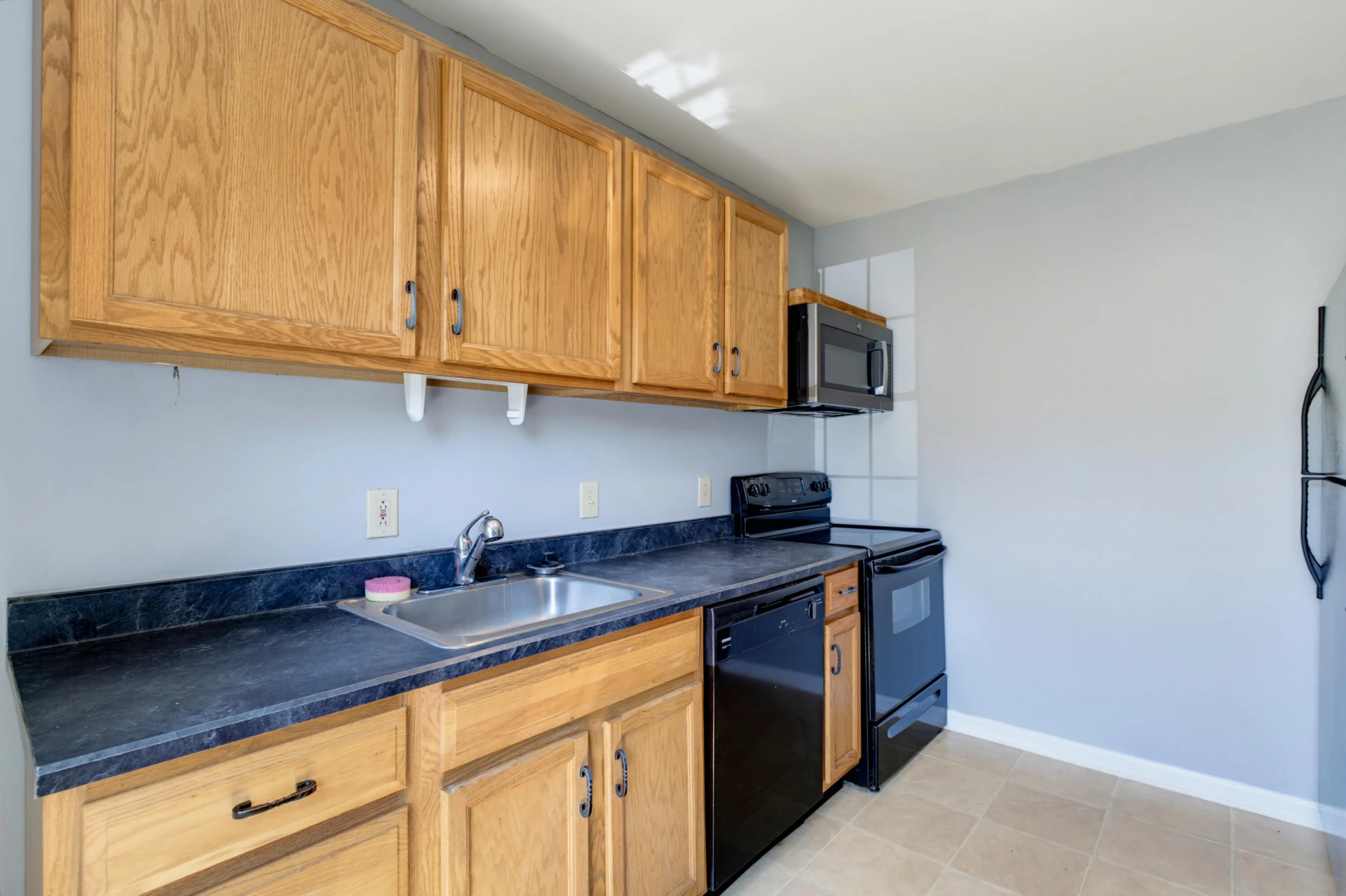 1217 Villa LN #B - Photo 10