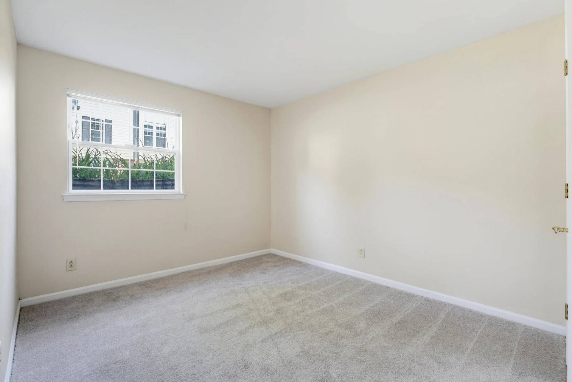 1217 Villa LN #B - Photo 12
