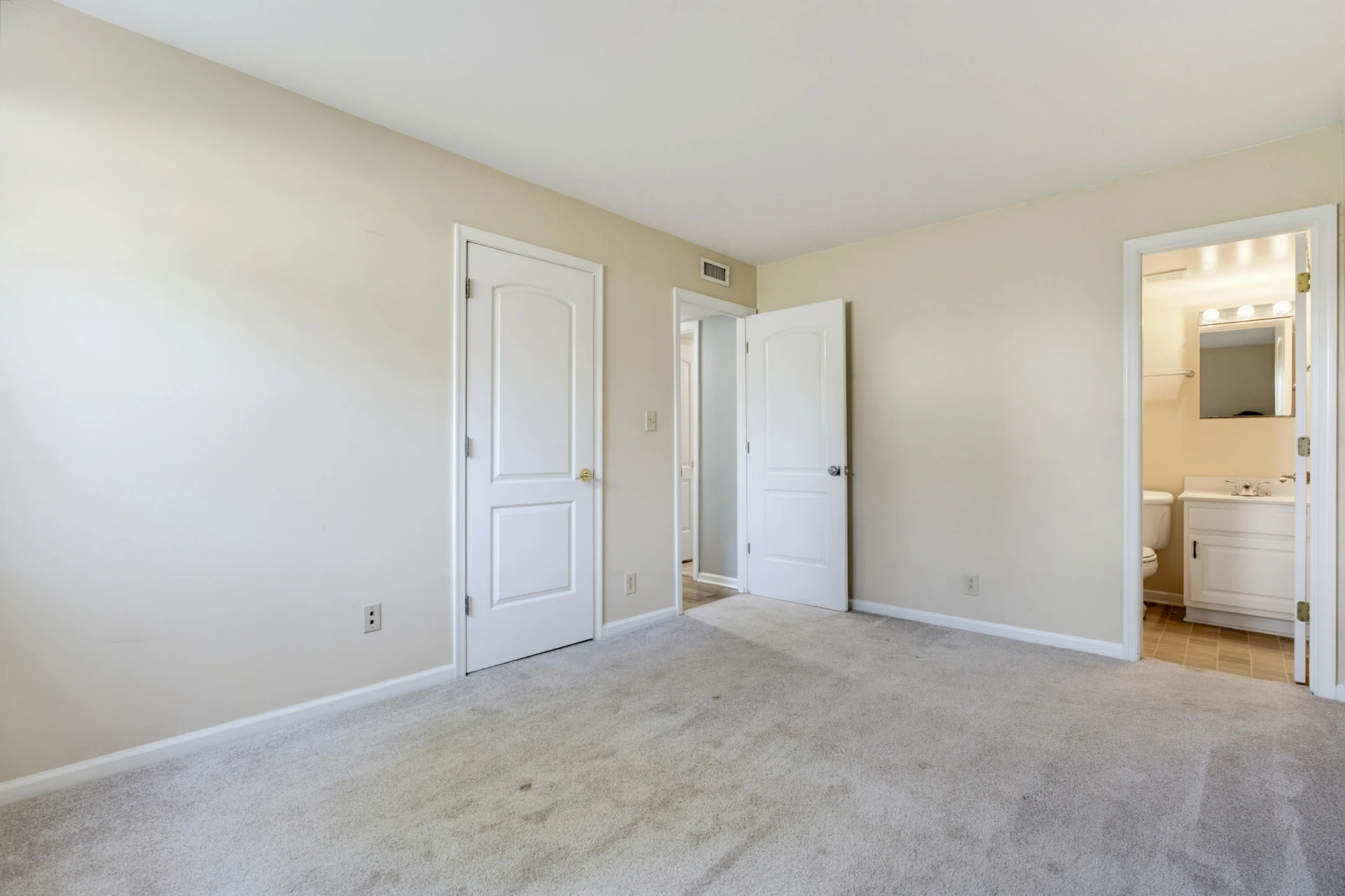 1217 Villa LN #B - Photo 16