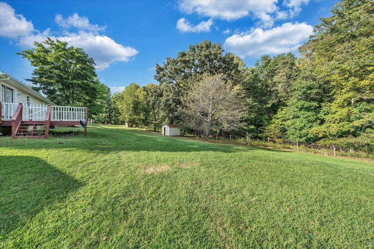 290 Fields AVE - Photo 6