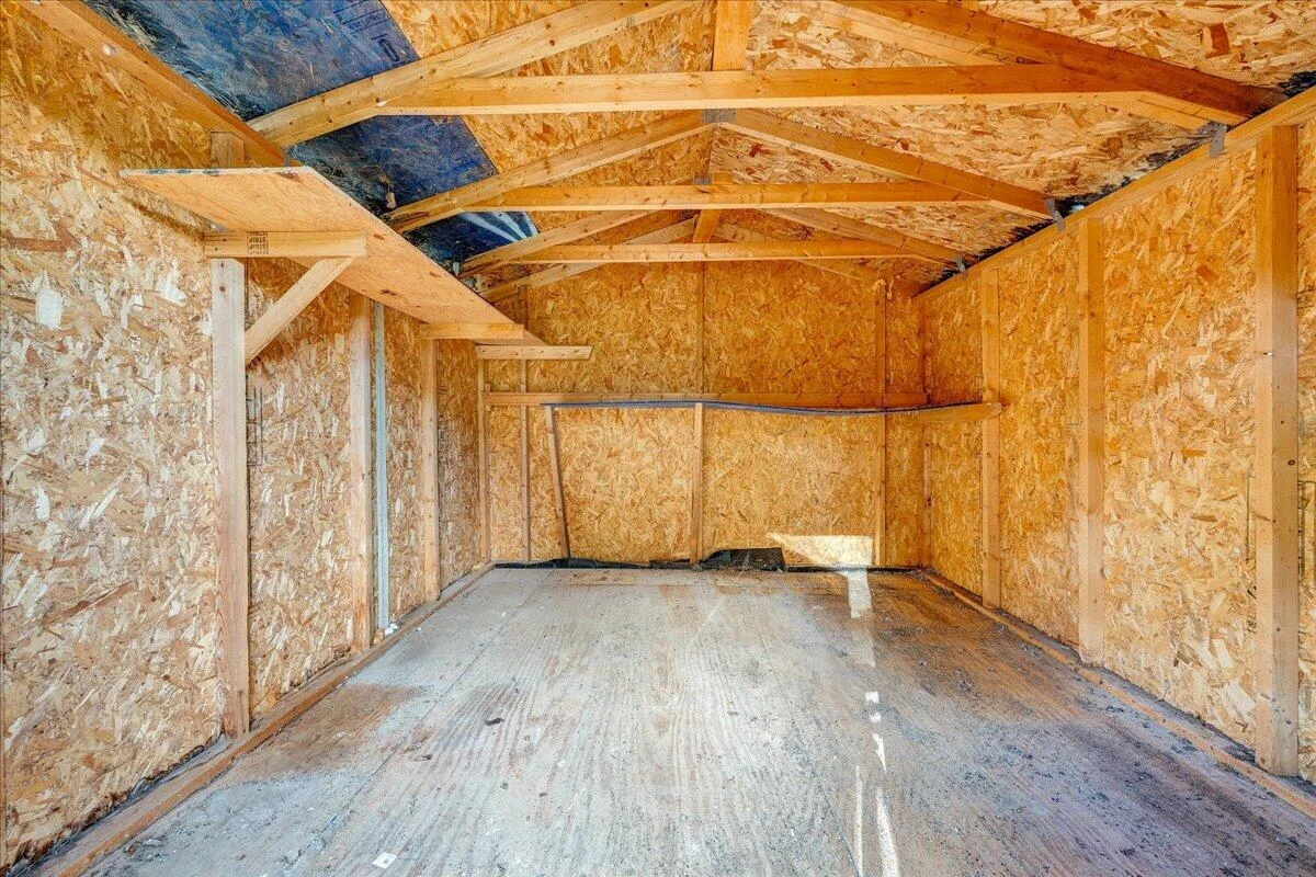 290 Fields AVE - Photo 9