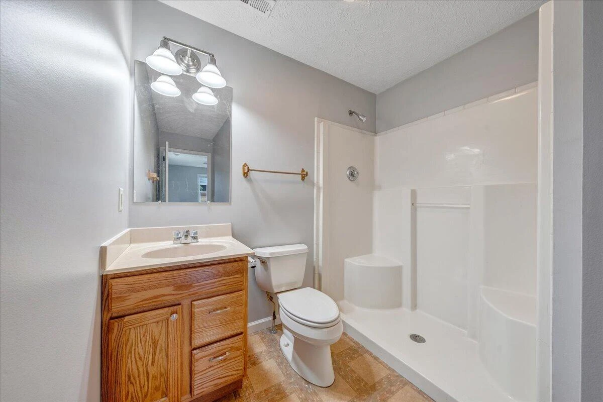 290 Fields AVE - Photo 27