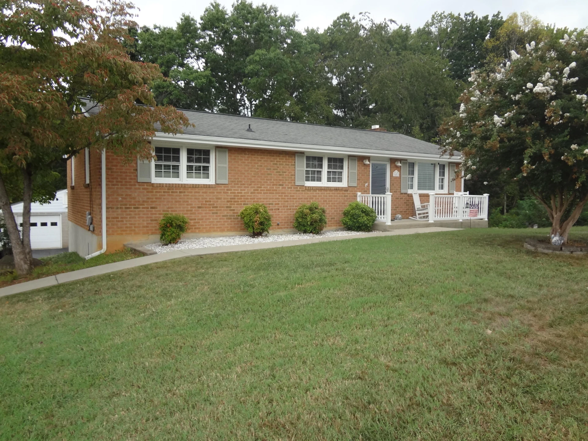 3601 Springvale ST SE - Photo 2