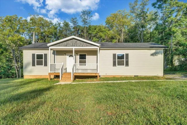 140 Scales RD NE, Floyd, VA, 24091