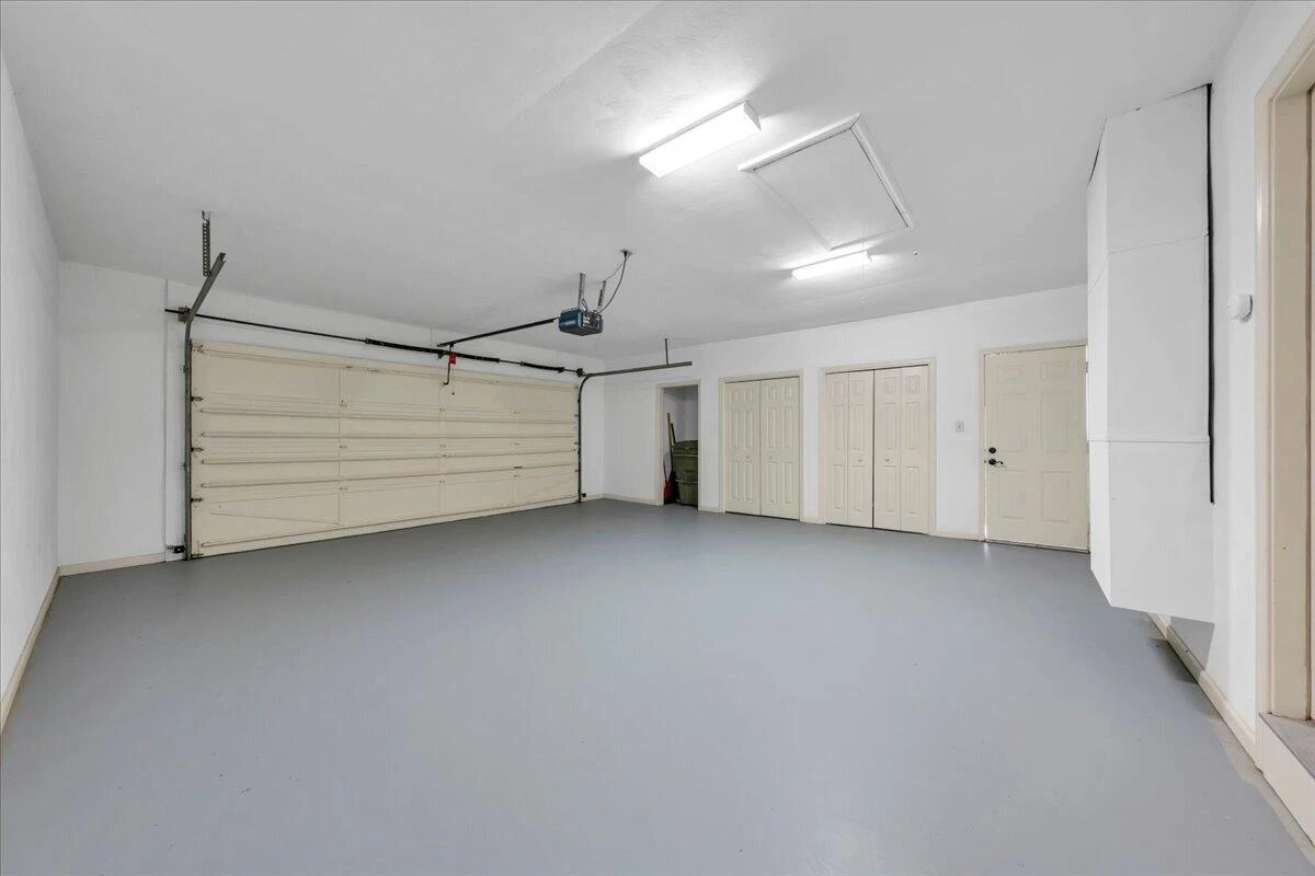 2517 S Clearing RD - Photo 32