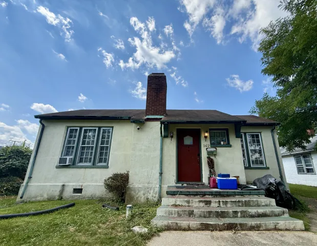 142 N Monroe AVE, Covington, VA, 24426
