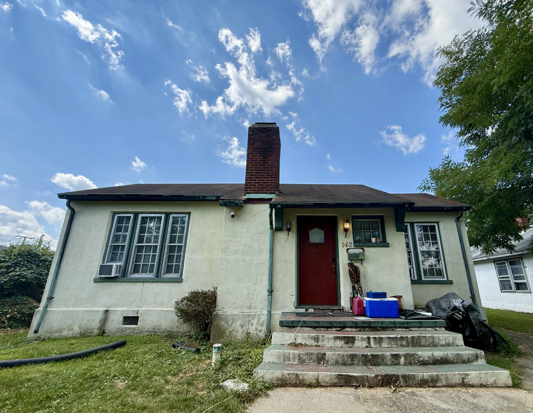 142 N Monroe AVE