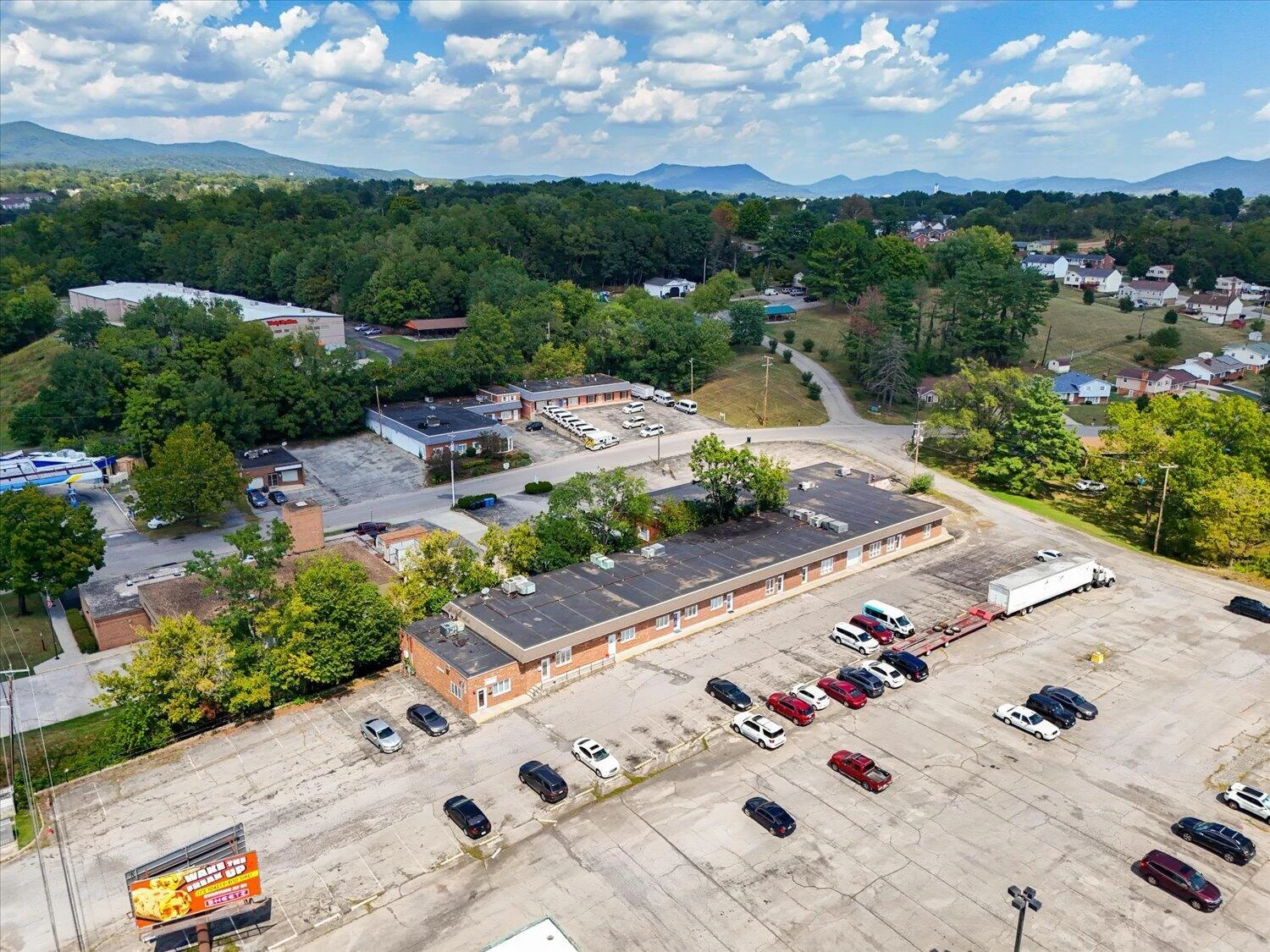 1727 Peters Creek RD NW - Photo 3