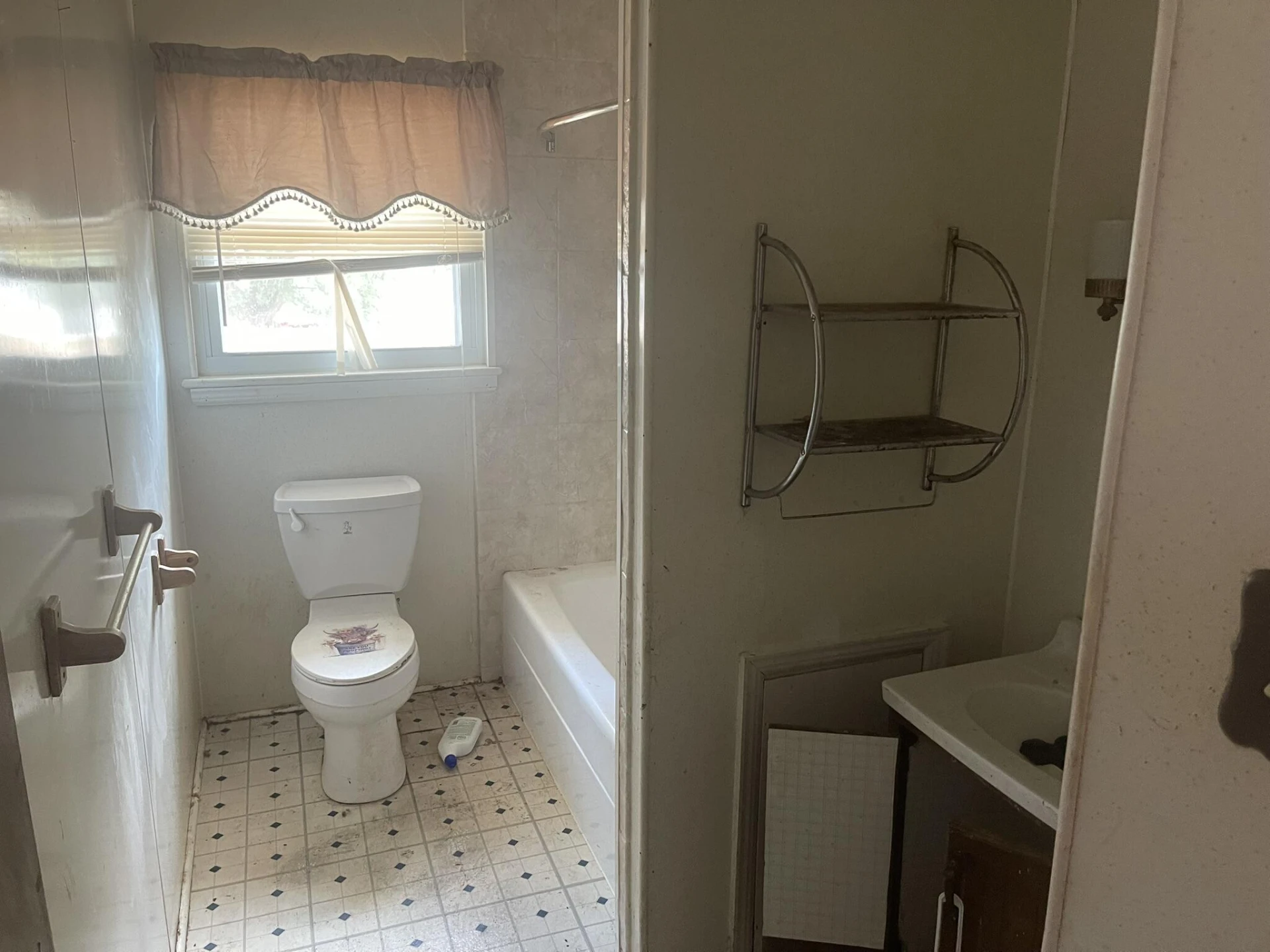 1435 Filson ST - Photo 4