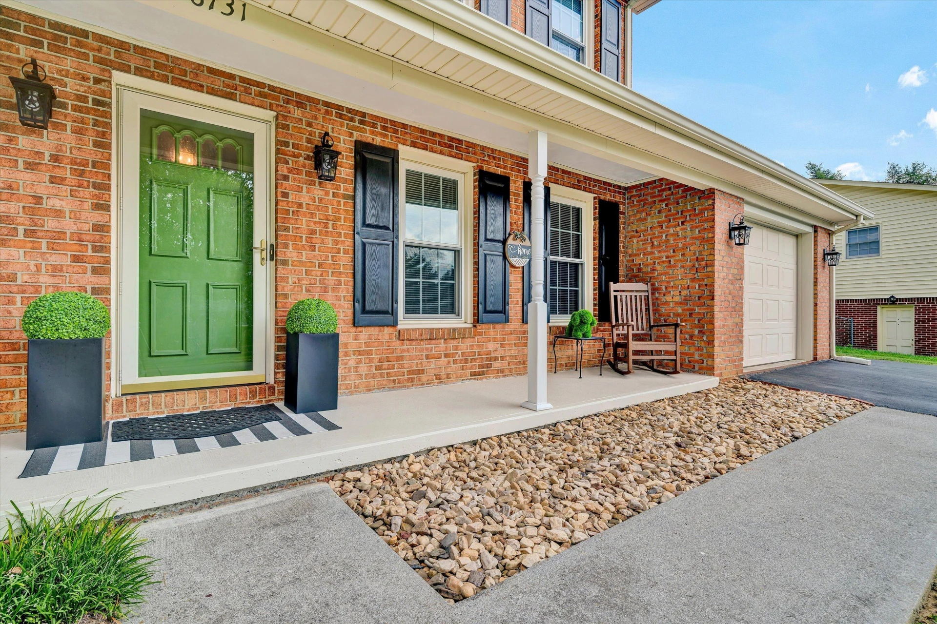 6731 Stonington RD - Photo 2