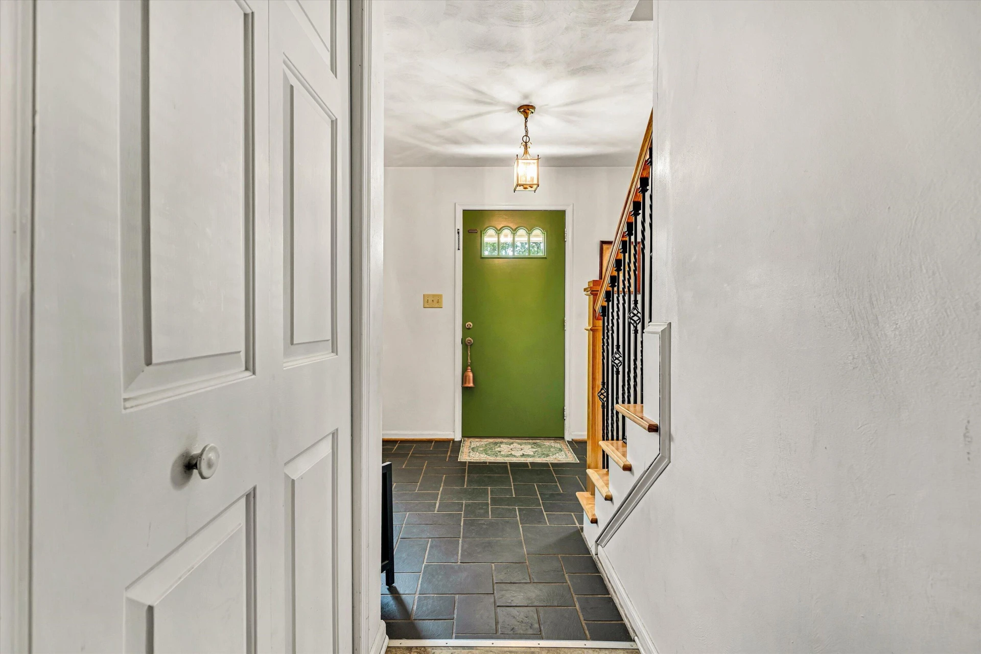 6731 Stonington RD - Photo 4