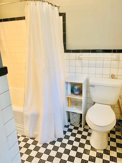 1040 McCormick BLVD - Photo 8
