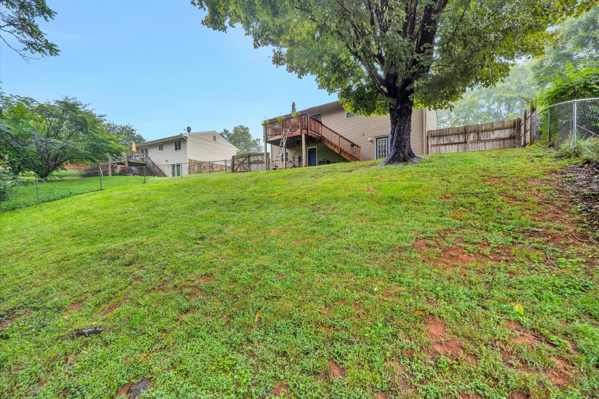 1140 Pedigo LN - Photo 24