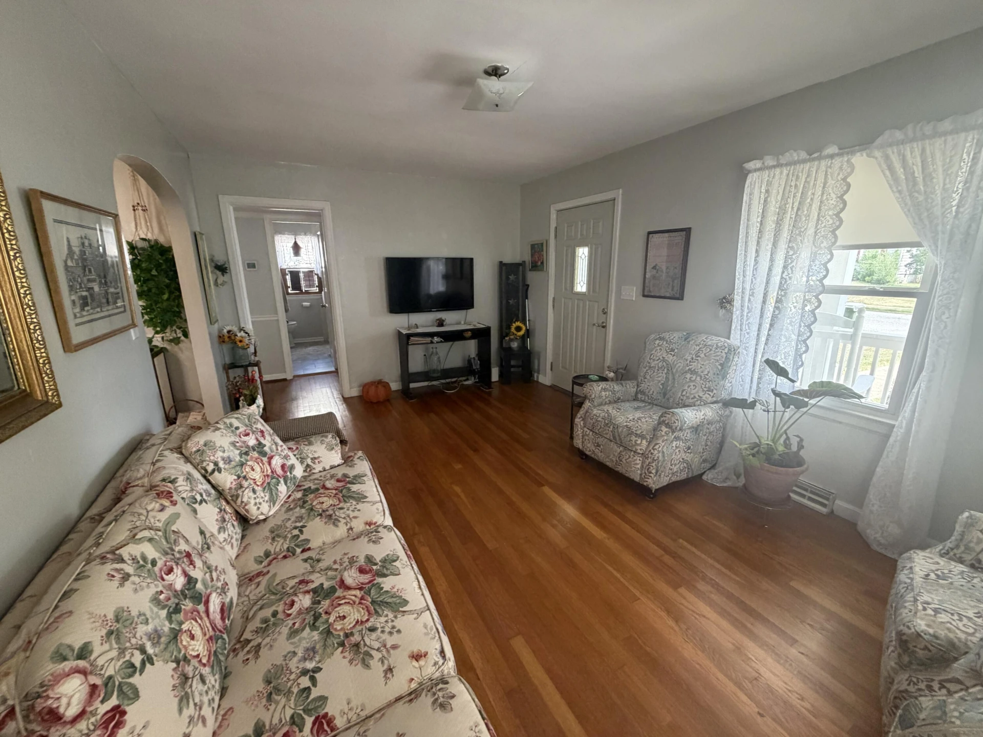 19 Lake AVE - Photo 6