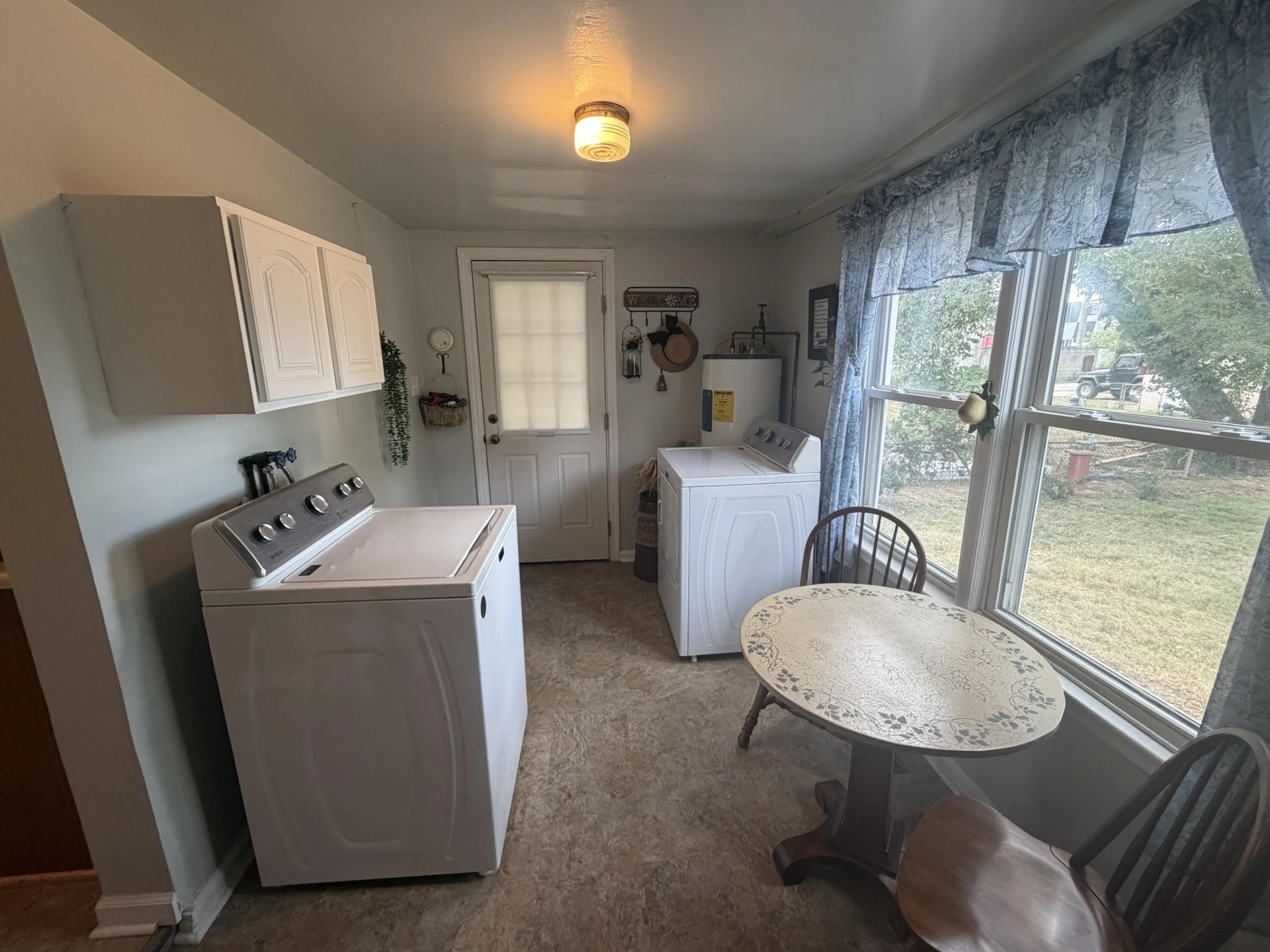 19 Lake AVE - Photo 10