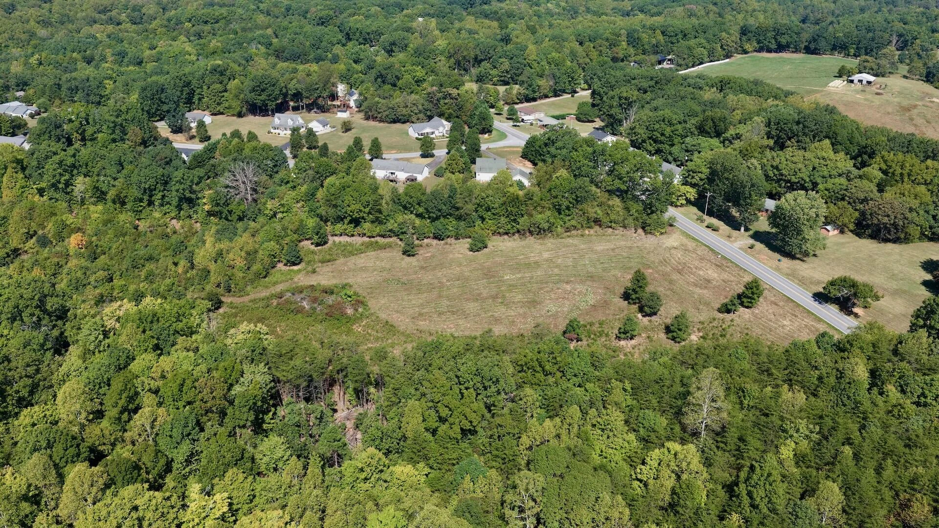 4136 Diamond Hill RD - Photo 4