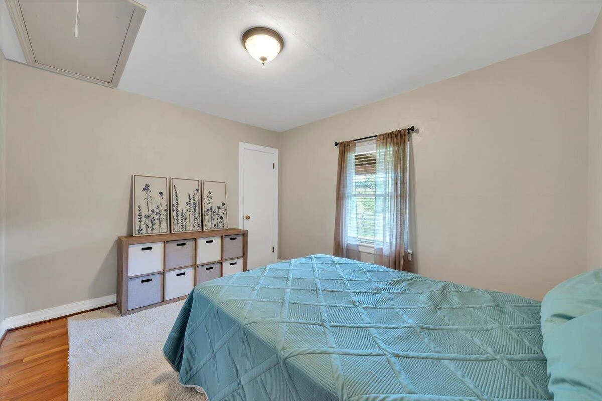 105 Lacey LN - Photo 24