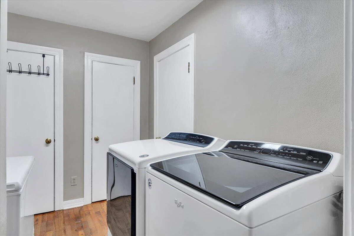 105 Lacey LN - Photo 25