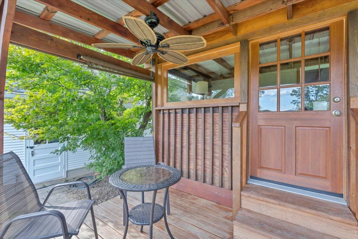 105 Lacey LN - Photo 29