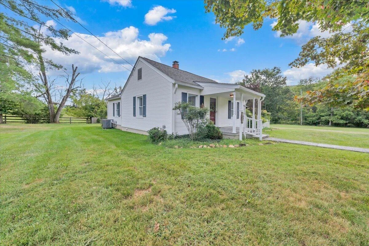 105 Lacey LN - Photo 43