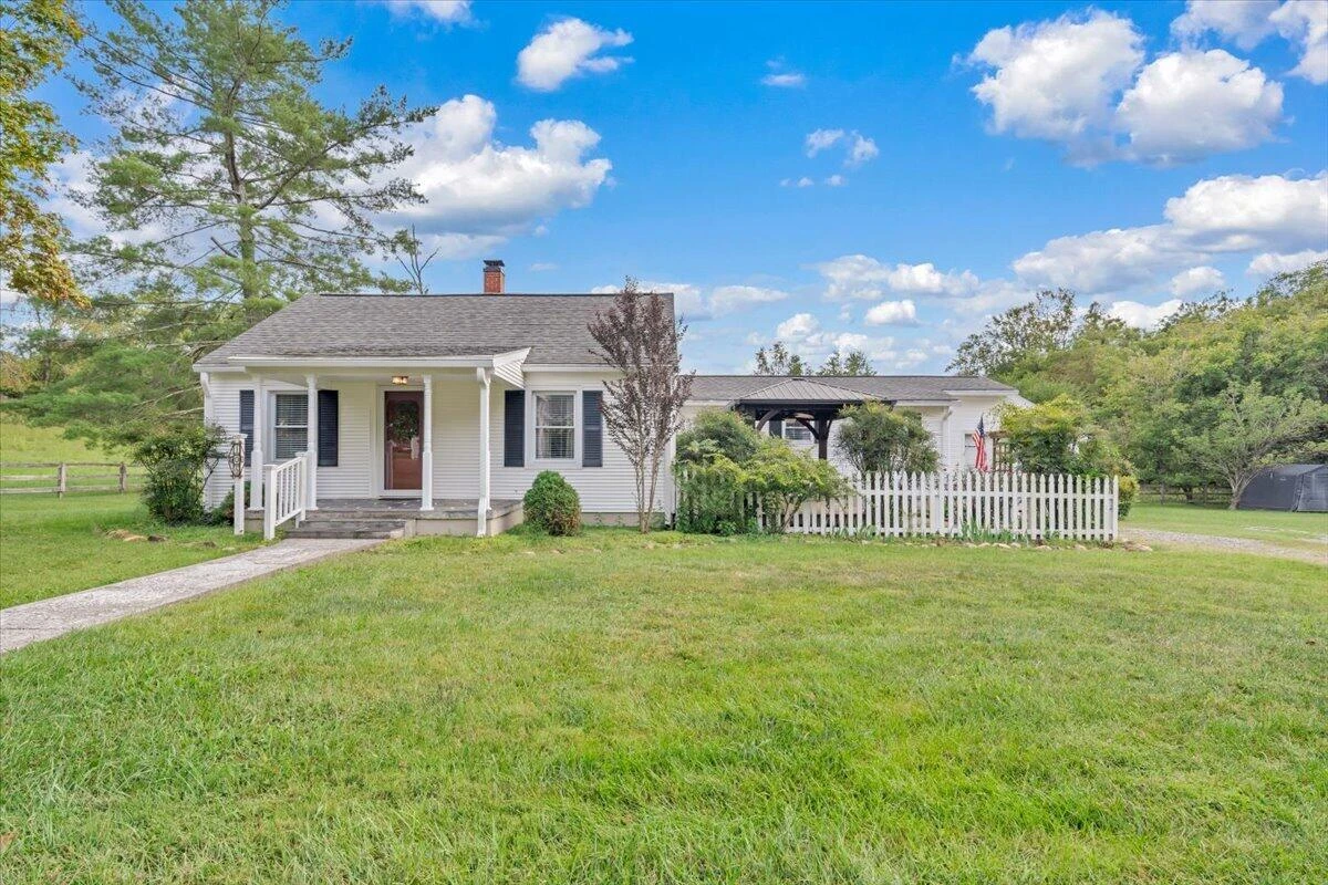 105 Lacey LN - Photo 45
