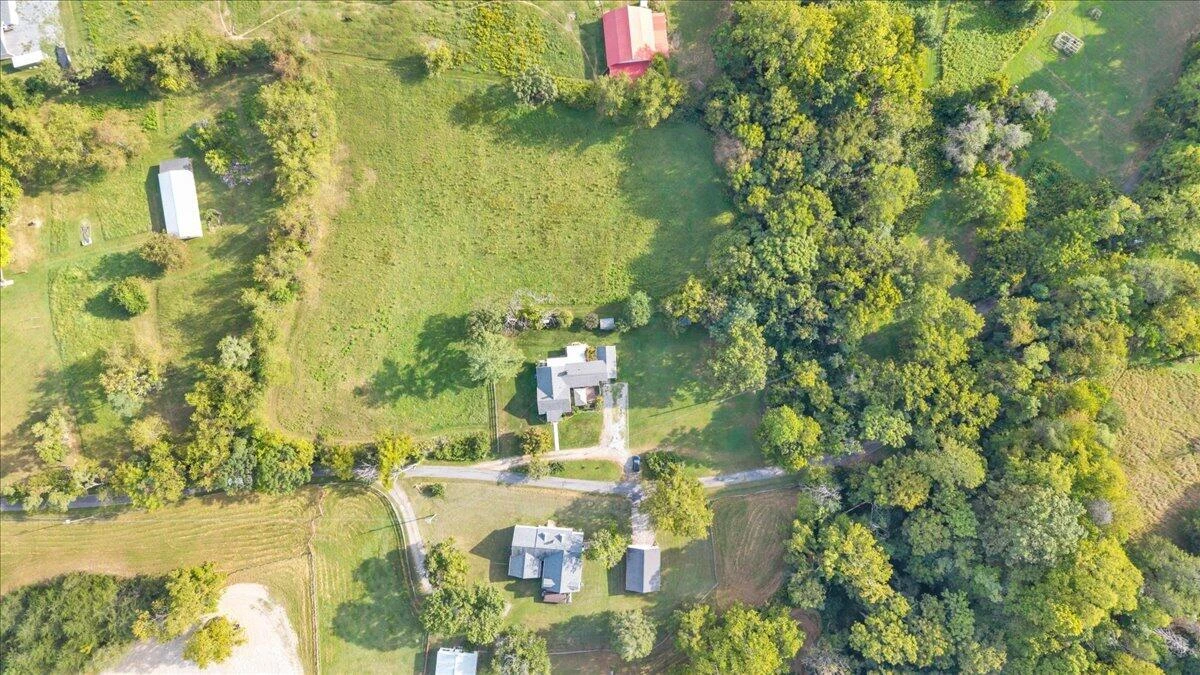 105 Lacey LN - Photo 55
