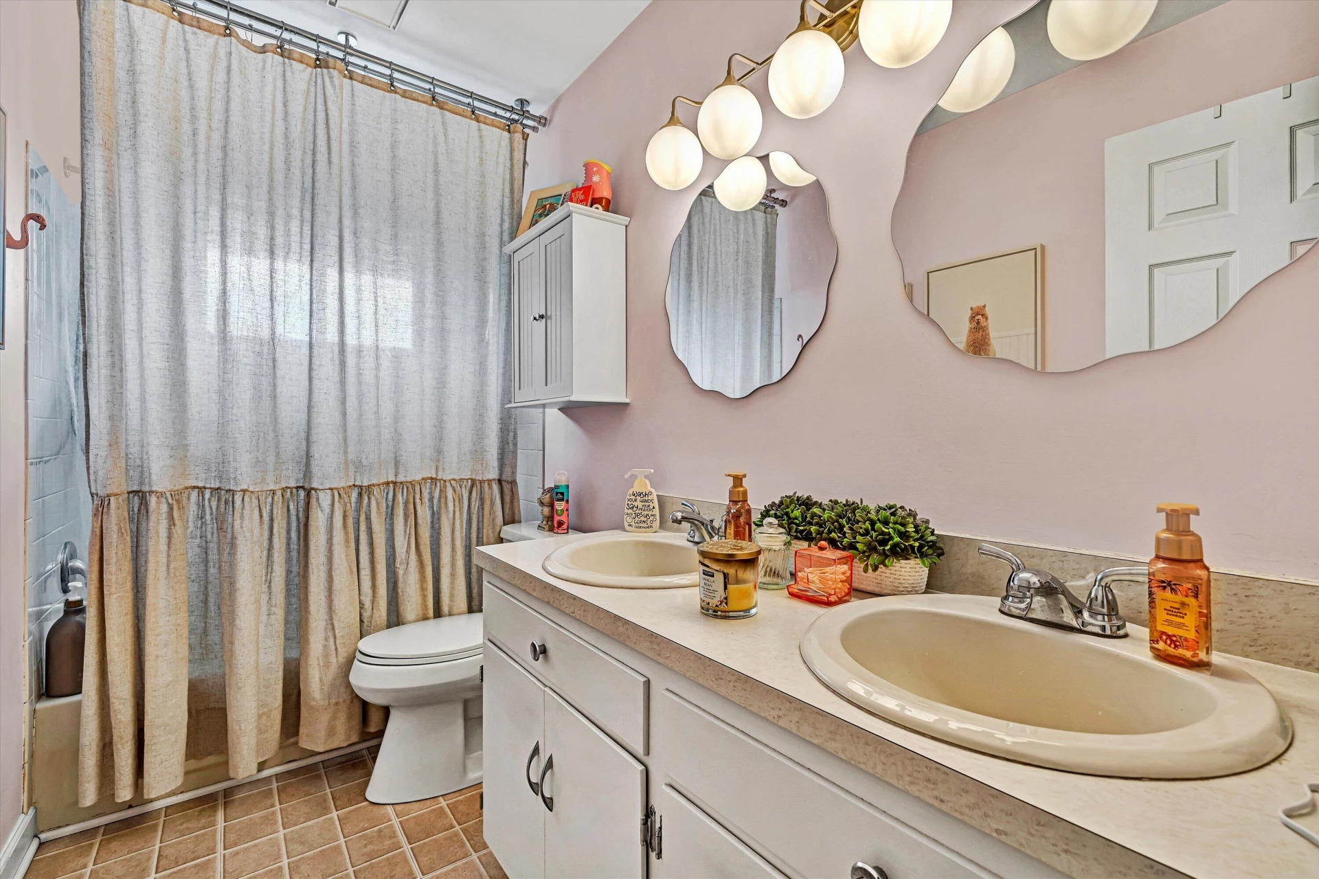 2200 Gloria DR - Photo 18