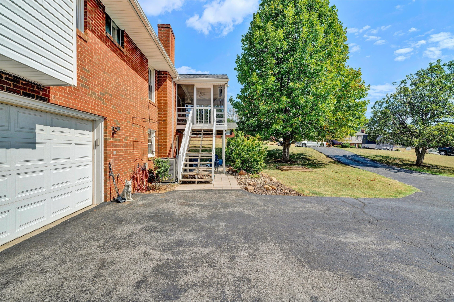 2200 Gloria DR - Photo 31
