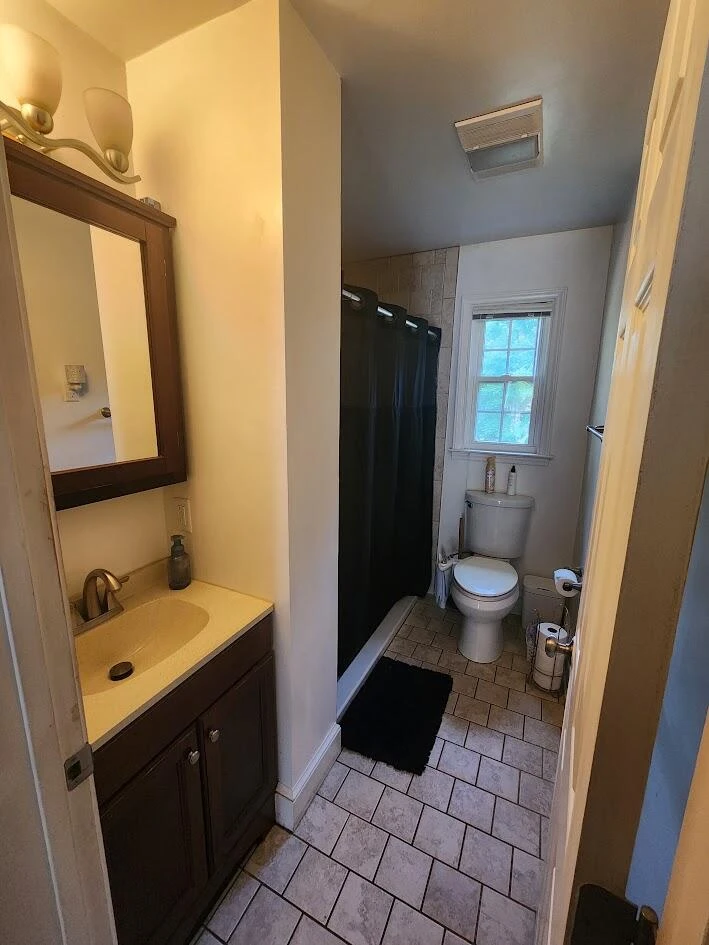 1120 FISHER AVE - Photo 4