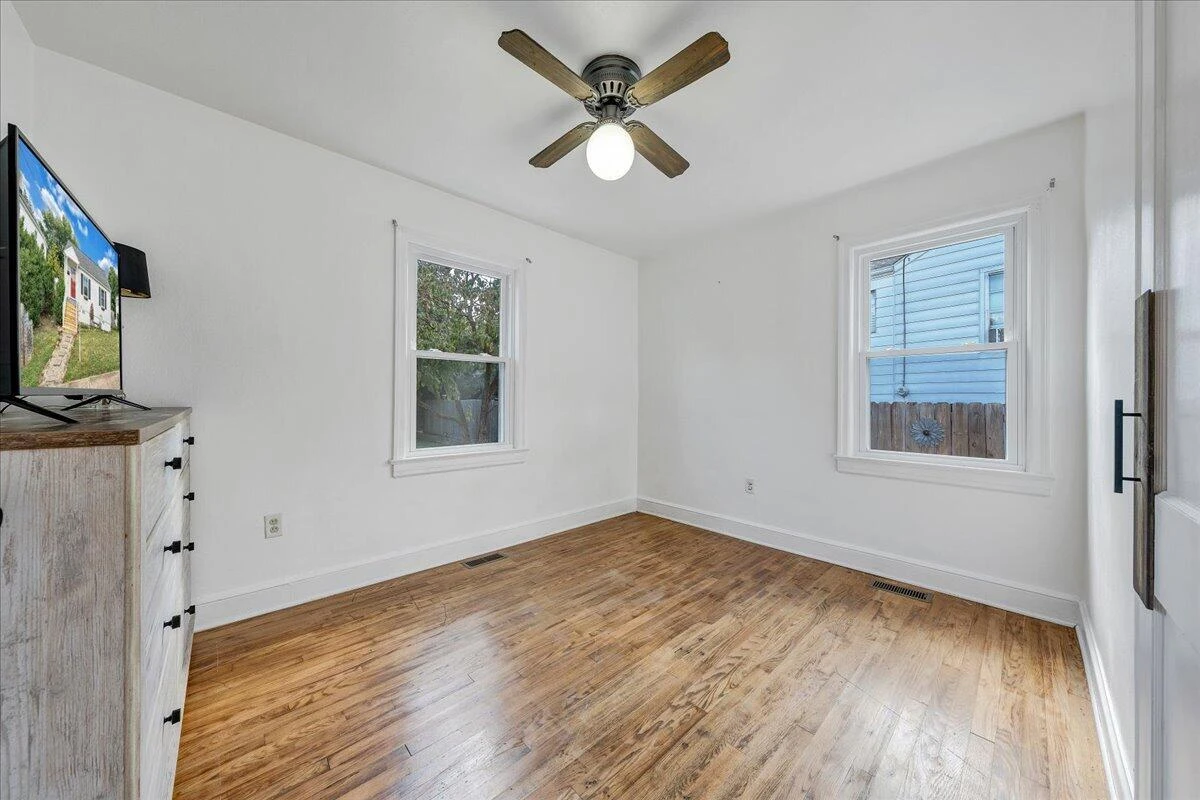 439 Cedar Bluff AVE SE - Photo 13