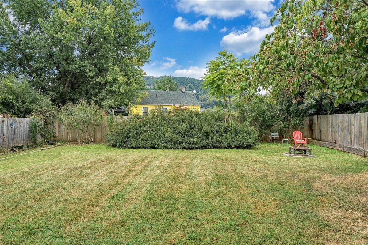 439 Cedar Bluff AVE SE - Photo 23
